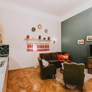 Folk 60sm Spacious And Bright Budapest